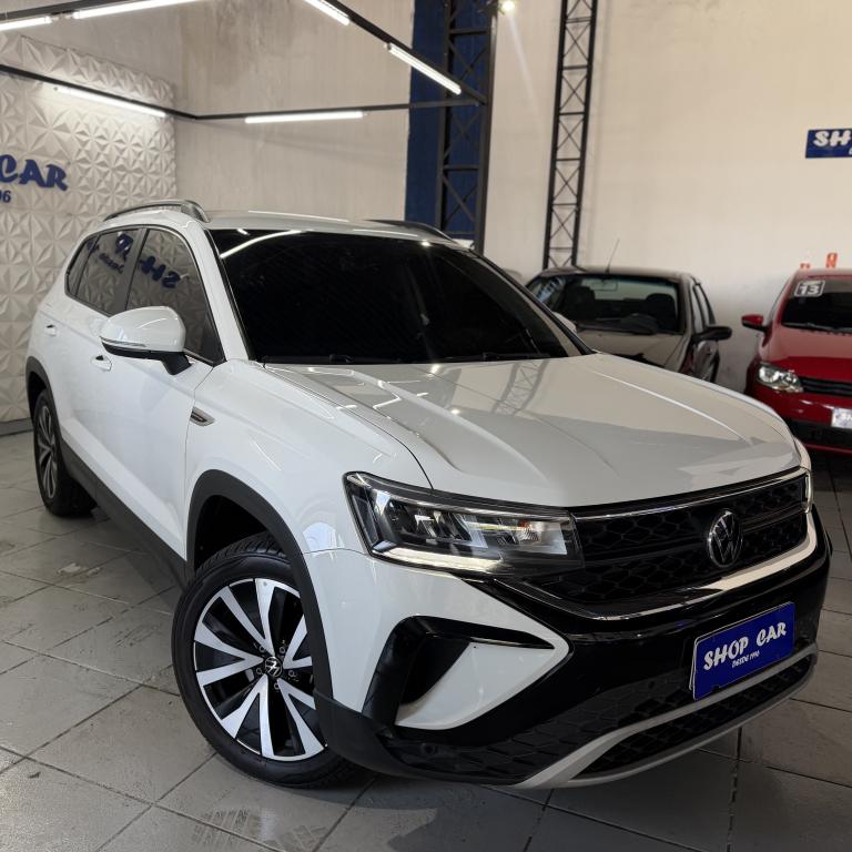 VOLKSWAGEN Taos - Foto