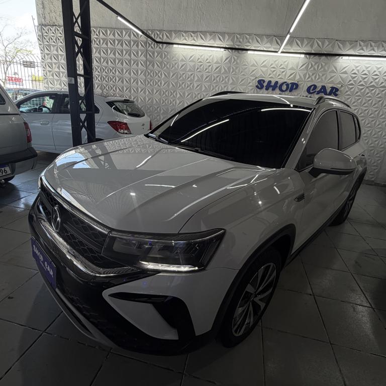 VOLKSWAGEN Taos - Foto