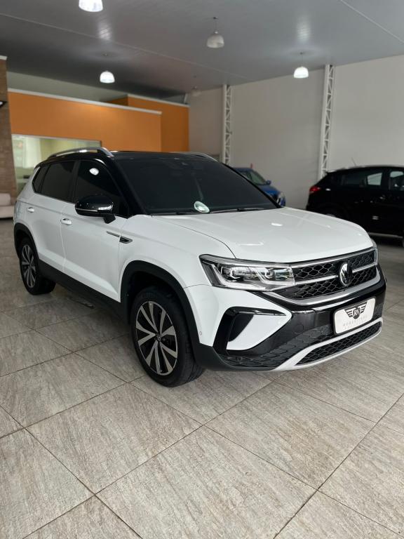 VOLKSWAGEN Taos - Foto