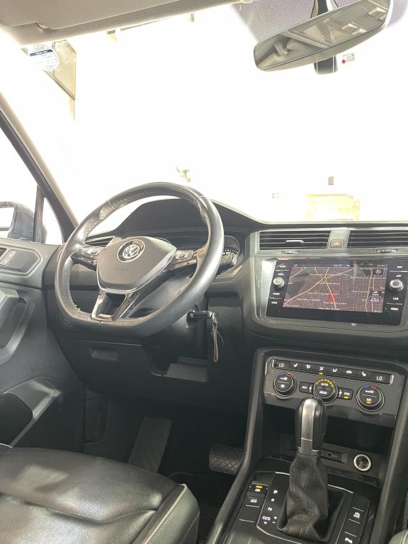 VOLKSWAGEN Tiguan - Foto