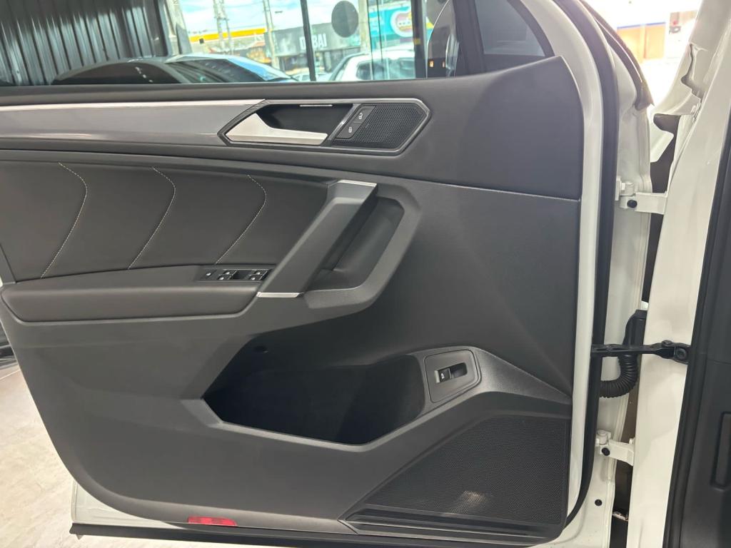 VOLKSWAGEN Tiguan - Foto