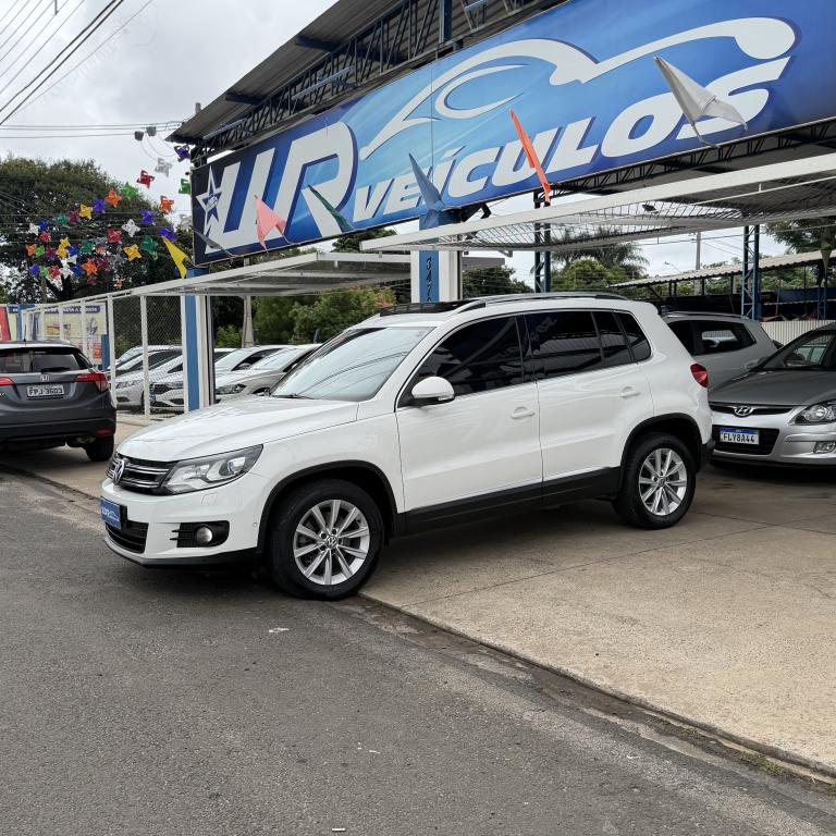 VOLKSWAGEN Tiguan - Foto