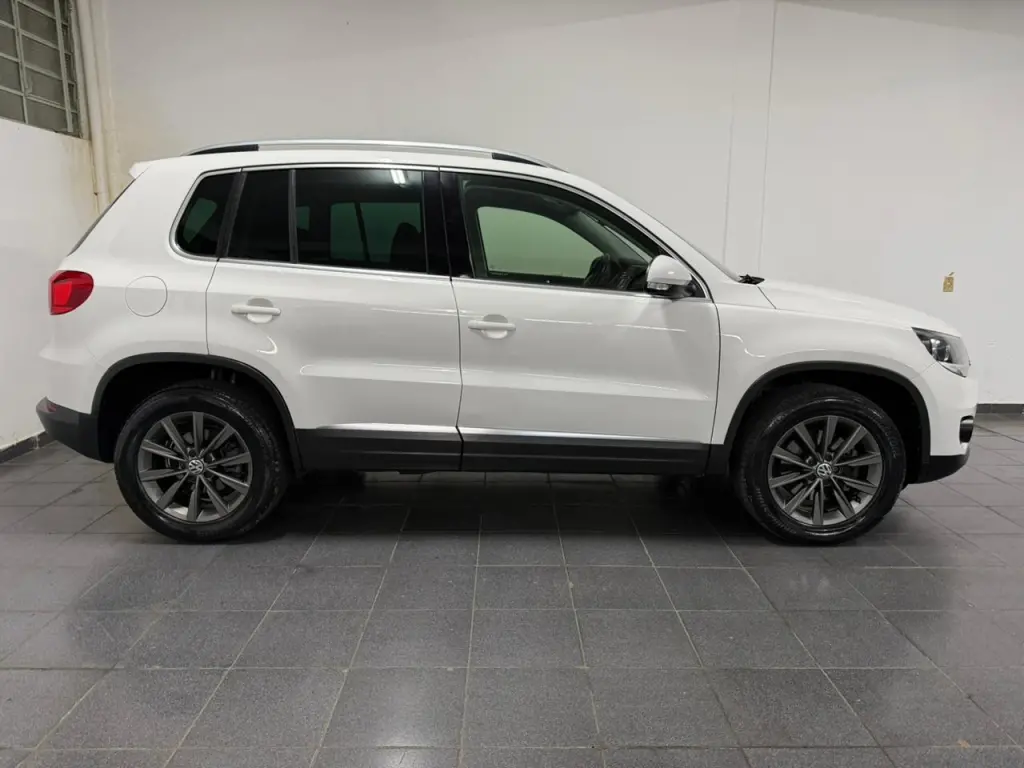 VOLKSWAGEN Tiguan - Foto