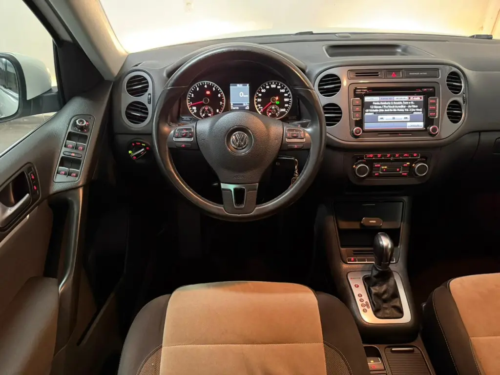 VOLKSWAGEN Tiguan - Foto