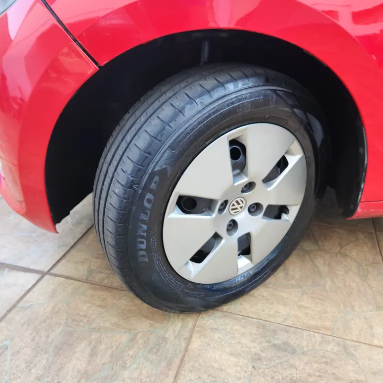 VOLKSWAGEN UP - Foto