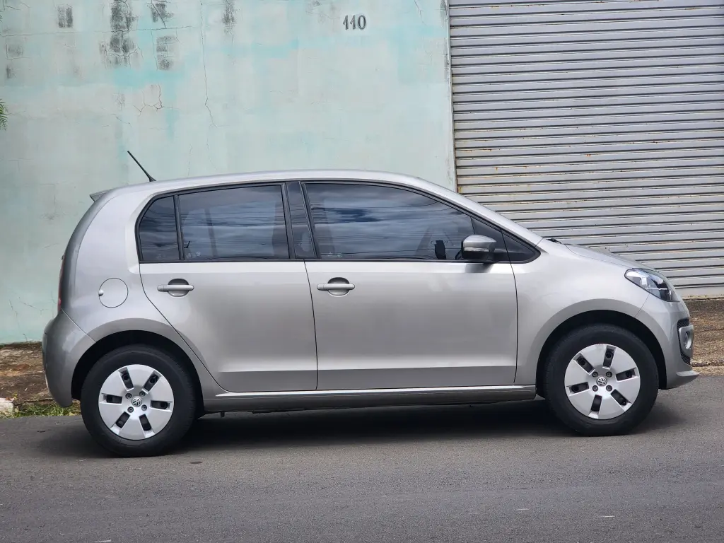 VOLKSWAGEN UP - Foto