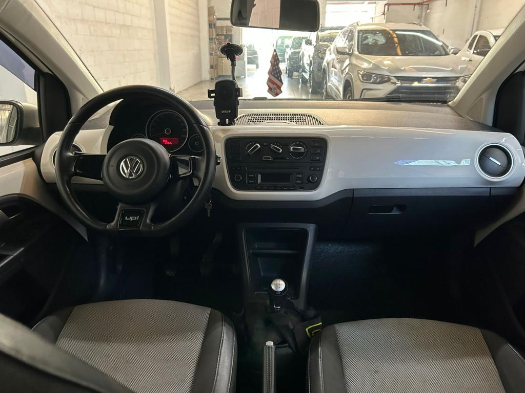 VOLKSWAGEN UP - Foto