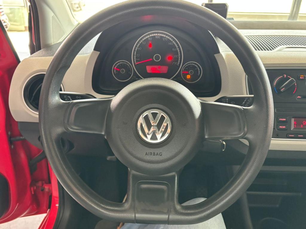 VOLKSWAGEN UP - Foto