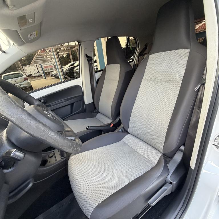 VOLKSWAGEN UP - Foto