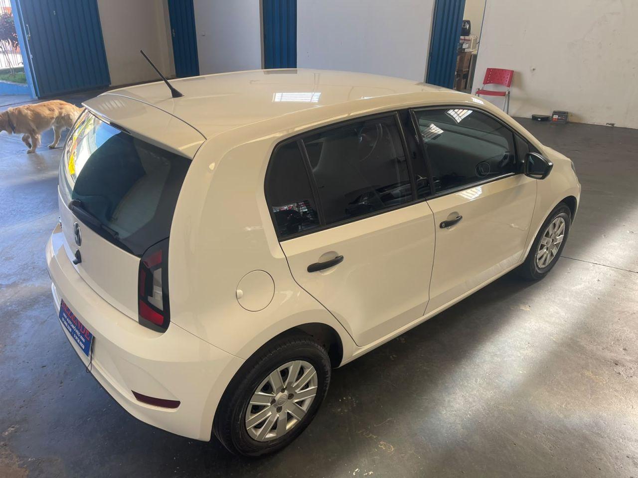 VOLKSWAGEN UP - Foto