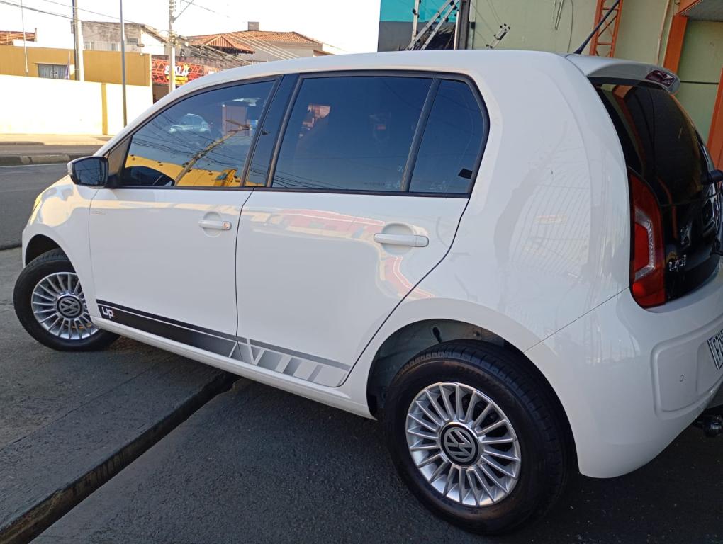 VOLKSWAGEN UP - Foto