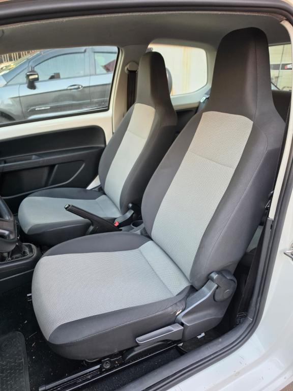 VOLKSWAGEN UP - Foto