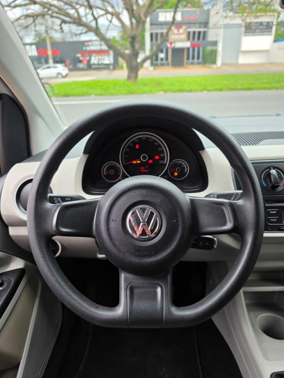 VOLKSWAGEN UP - Foto