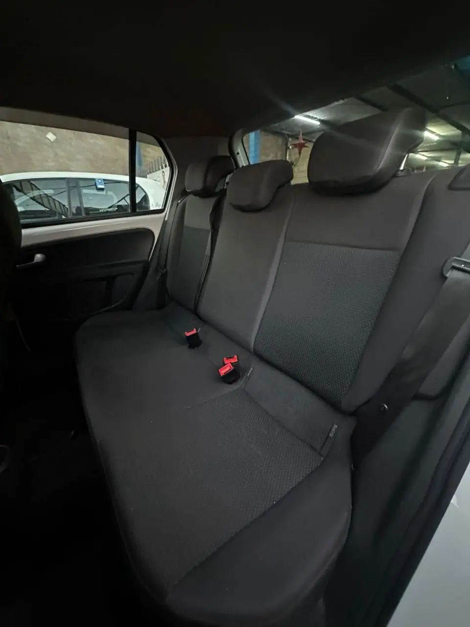 VOLKSWAGEN UP - Foto