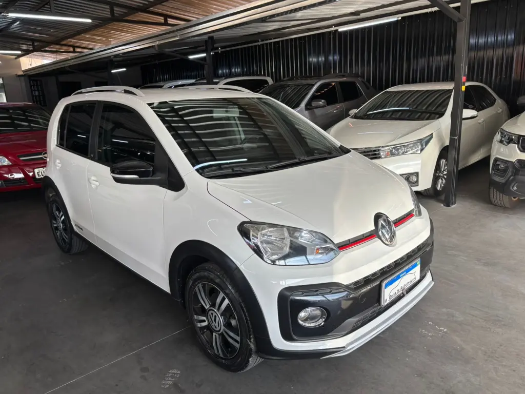 VOLKSWAGEN UP - Foto