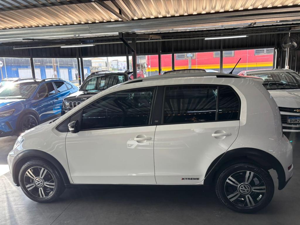 VOLKSWAGEN UP - Foto
