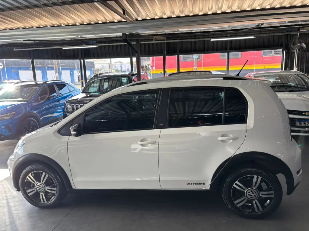 VOLKSWAGEN UP - Foto