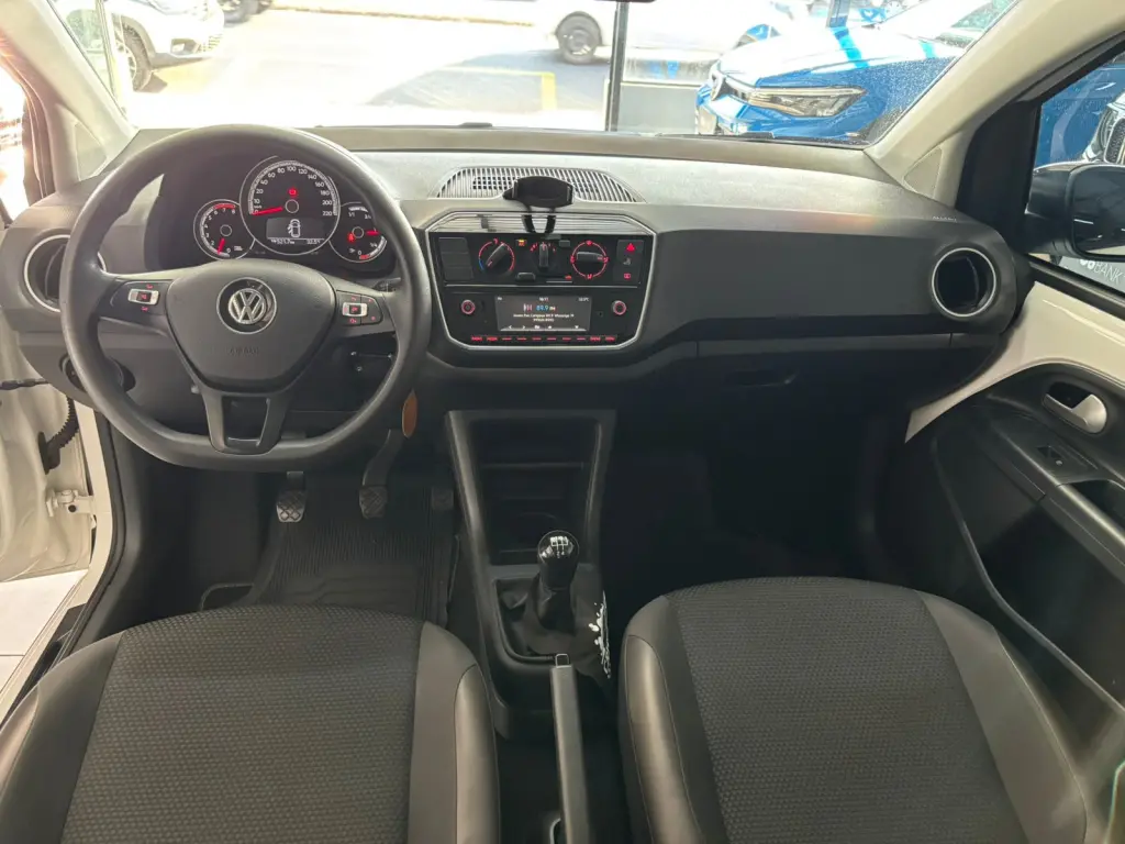 VOLKSWAGEN UP - Foto