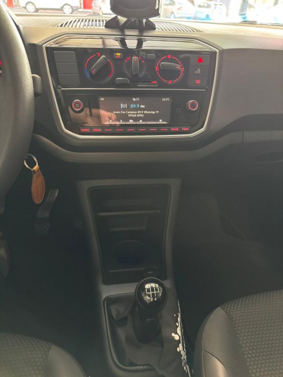 VOLKSWAGEN UP - Foto