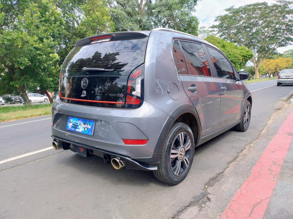 VOLKSWAGEN UP - Foto