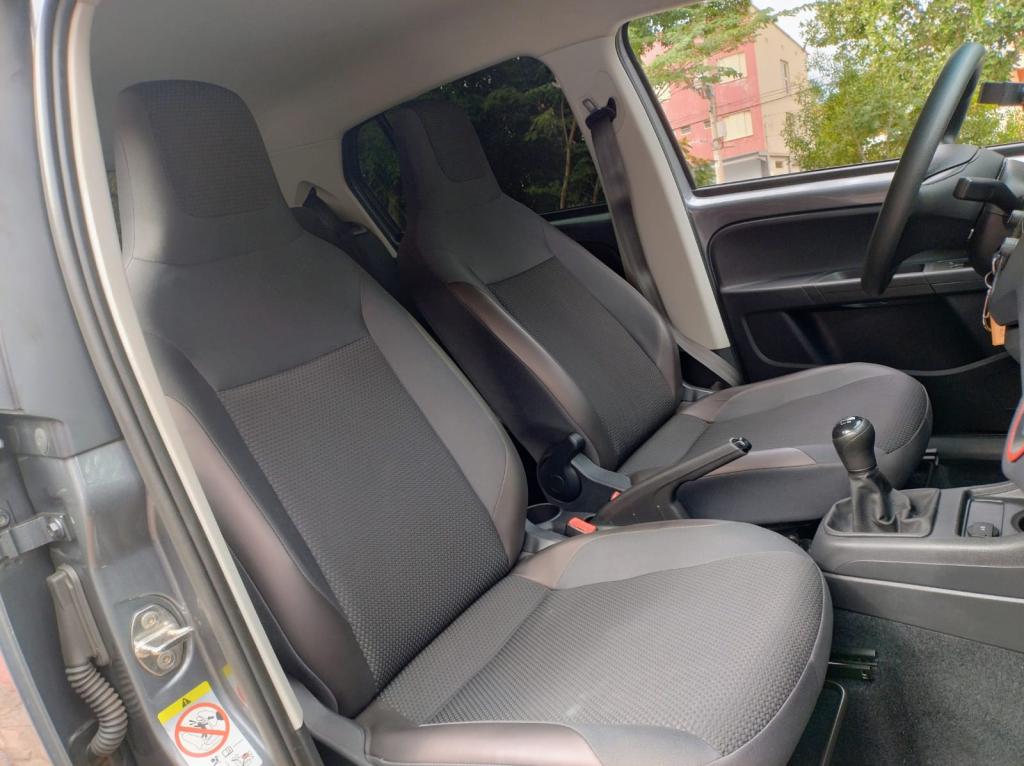 VOLKSWAGEN UP - Foto