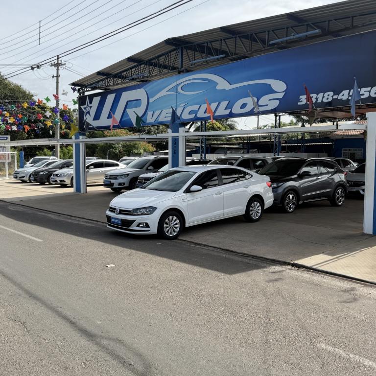VOLKSWAGEN Virtus