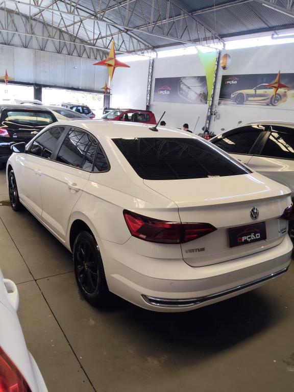 VOLKSWAGEN Virtus - Foto
