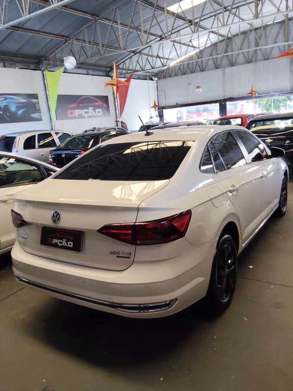 VOLKSWAGEN Virtus - Foto