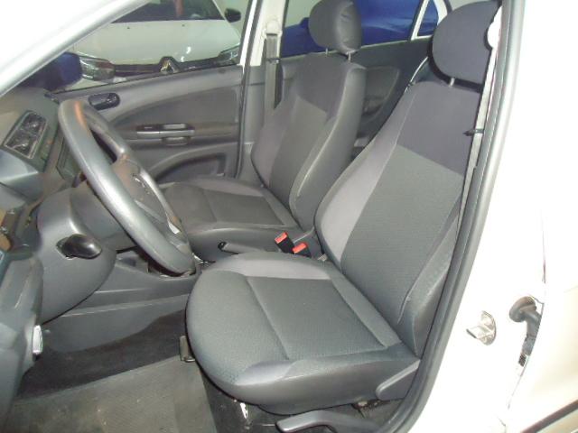 VOLKSWAGEN Voyage - Foto