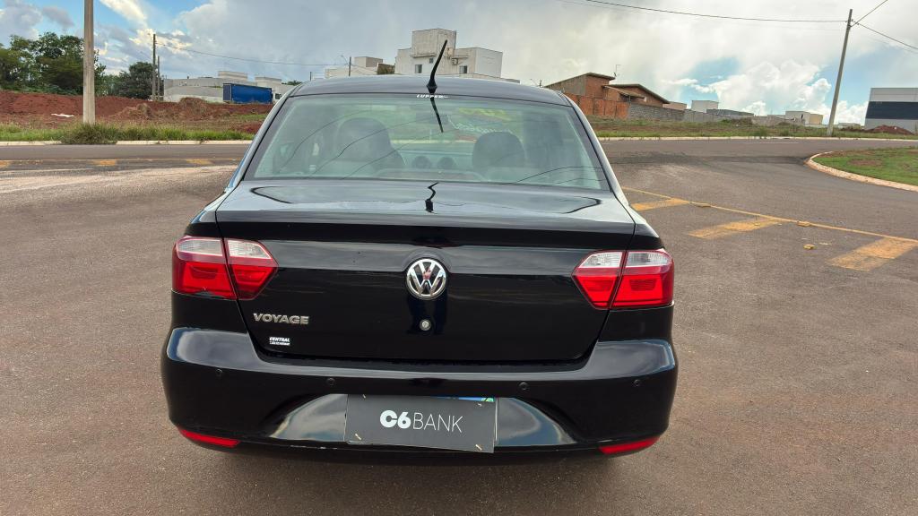 VOLKSWAGEN Voyage - Foto