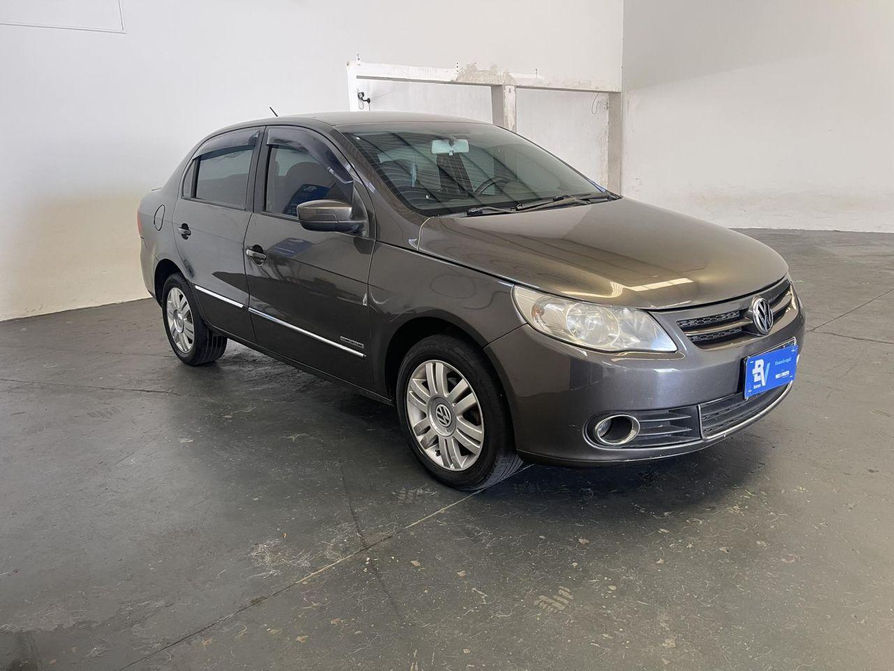 VOLKSWAGEN Voyage - Foto