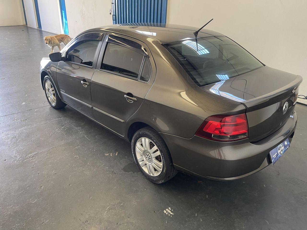 VOLKSWAGEN Voyage - Foto