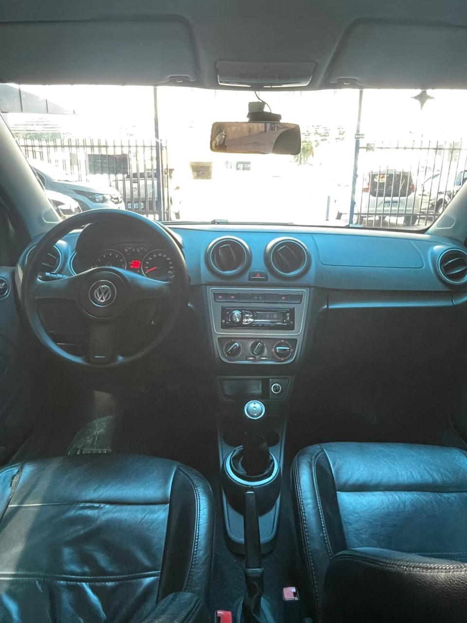 VOLKSWAGEN Voyage - Foto