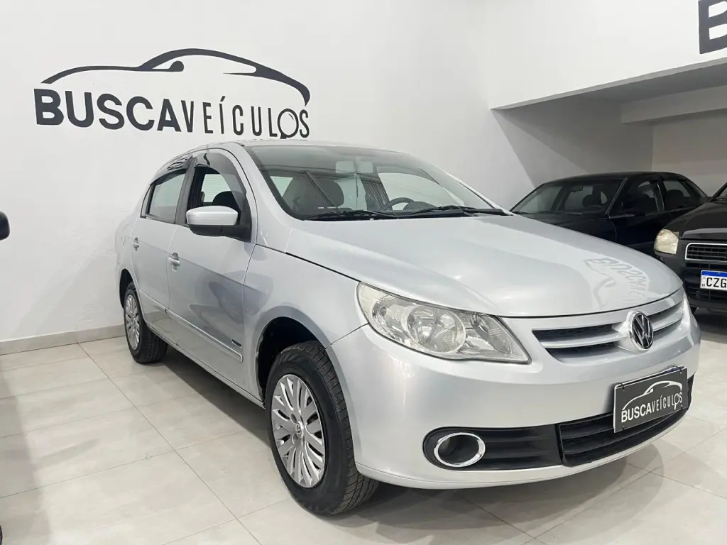 VOLKSWAGEN Voyage - Foto