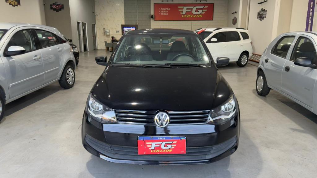 VOLKSWAGEN Voyage - Foto