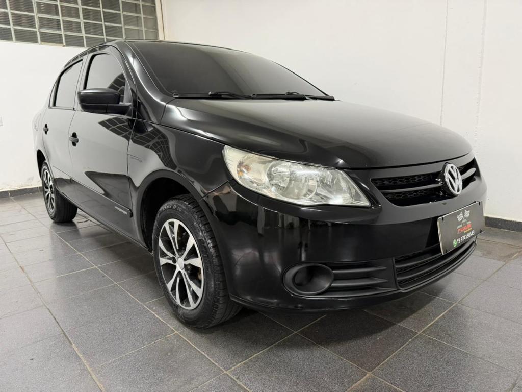 VOLKSWAGEN Voyage - Foto