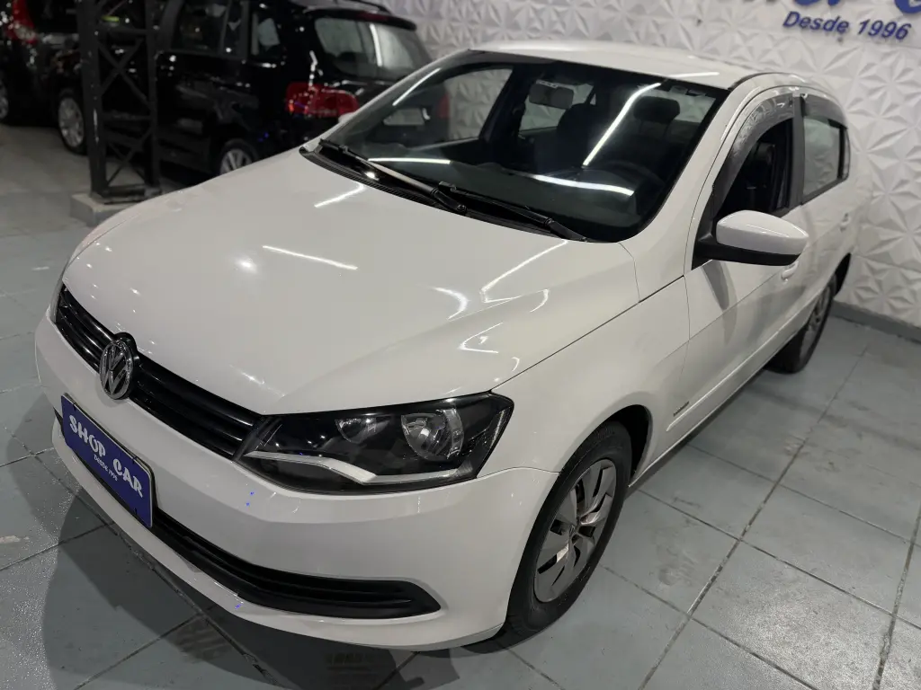 VOLKSWAGEN Voyage - Foto