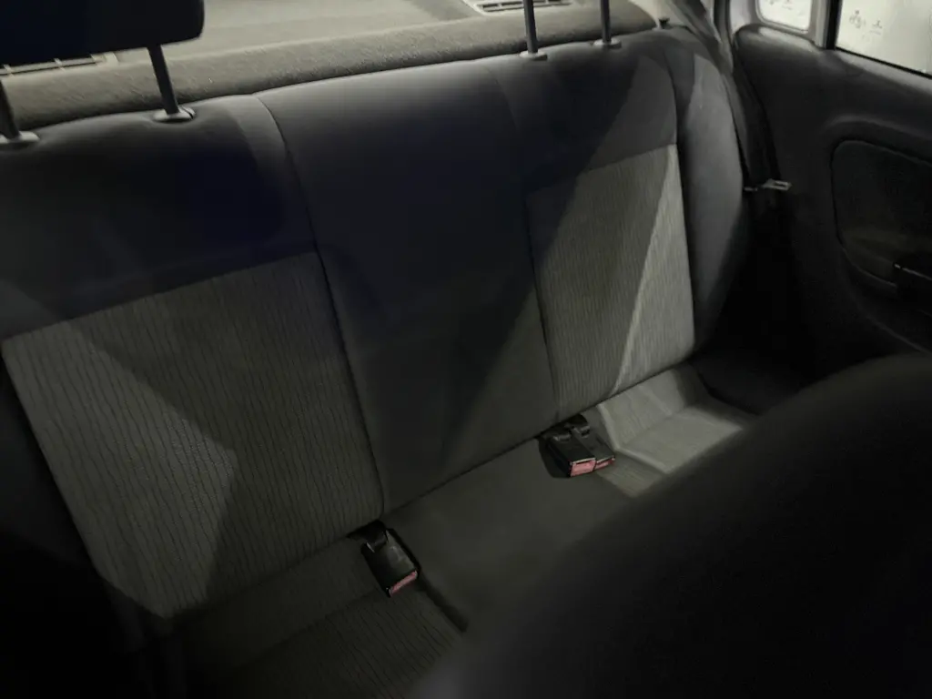 VOLKSWAGEN Voyage - Foto