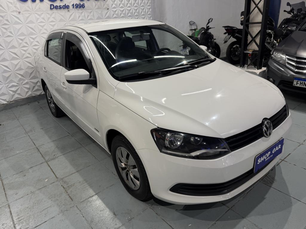 VOLKSWAGEN Voyage - Foto