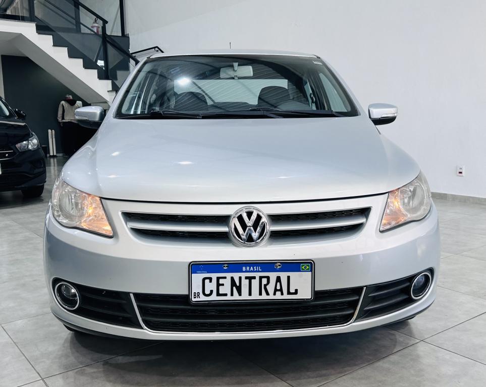 VOLKSWAGEN Voyage - Foto