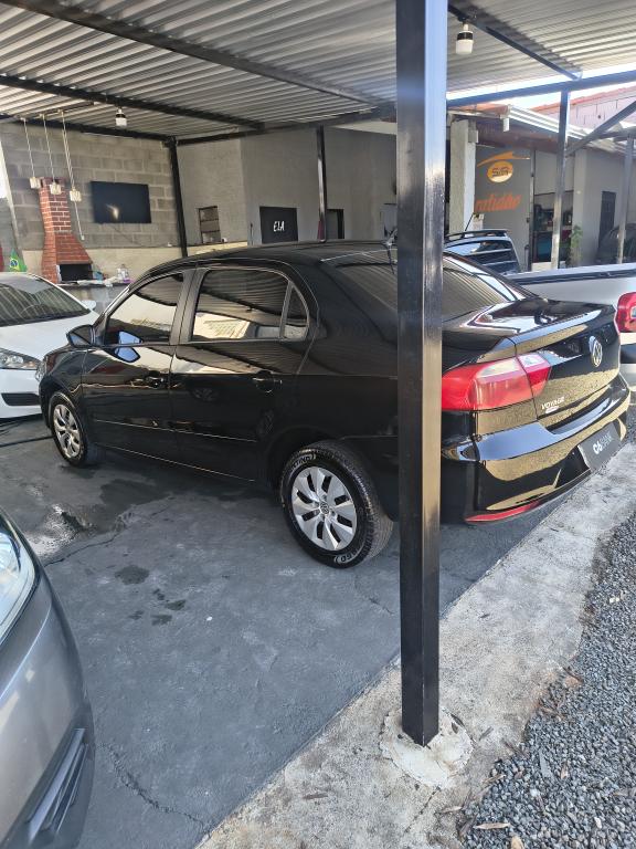 VOLKSWAGEN Voyage - Foto
