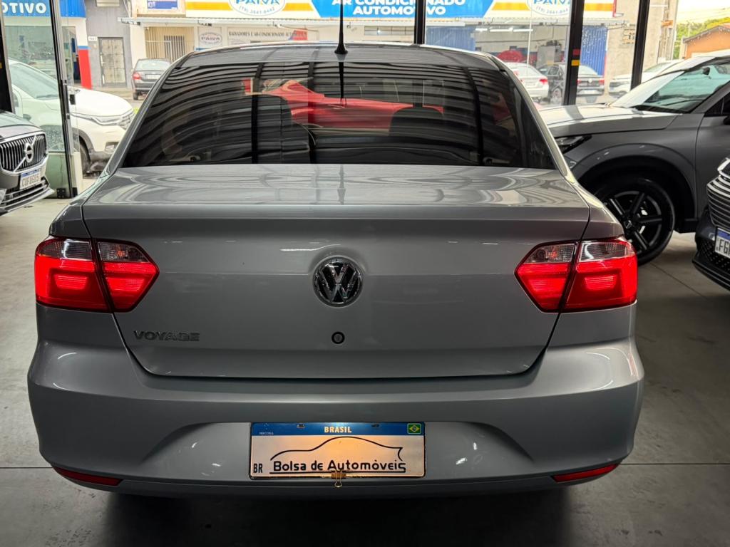 VOLKSWAGEN Voyage - Foto
