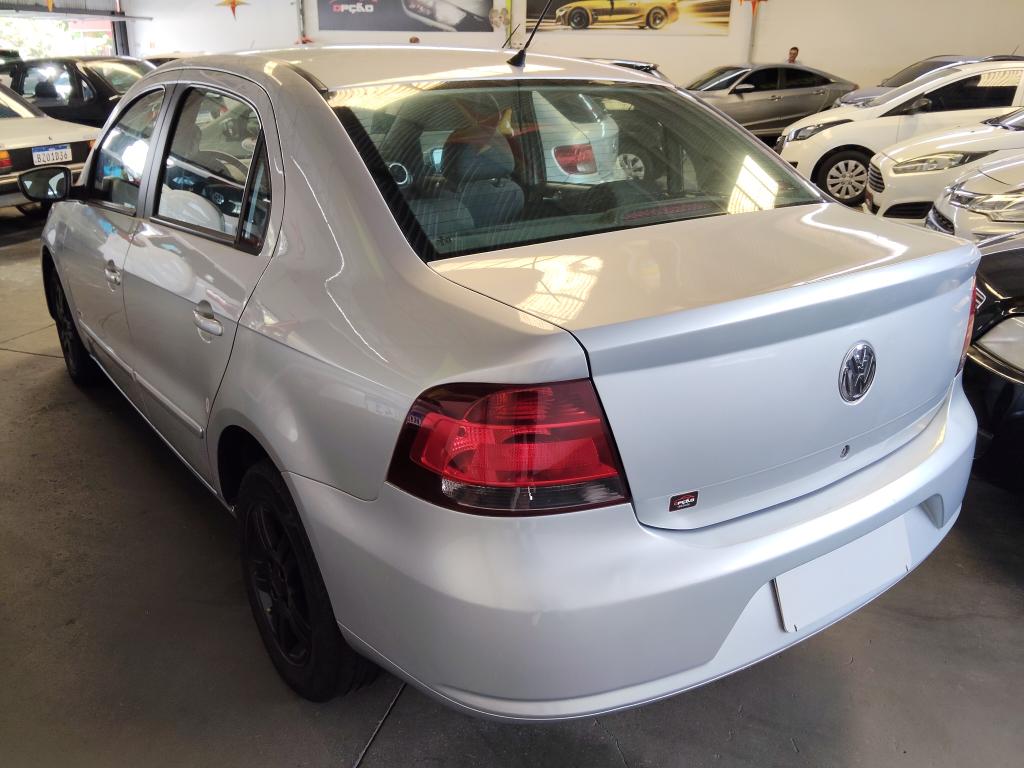 VOLKSWAGEN Voyage - Foto
