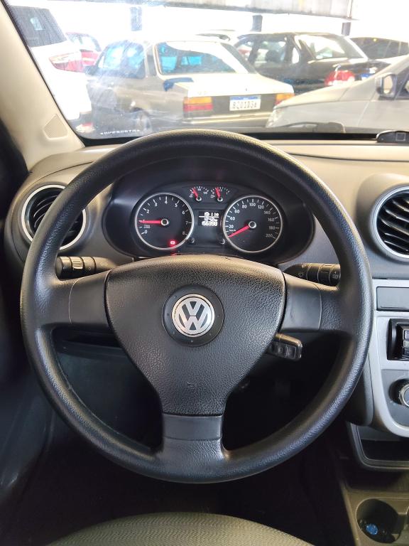 VOLKSWAGEN Voyage - Foto