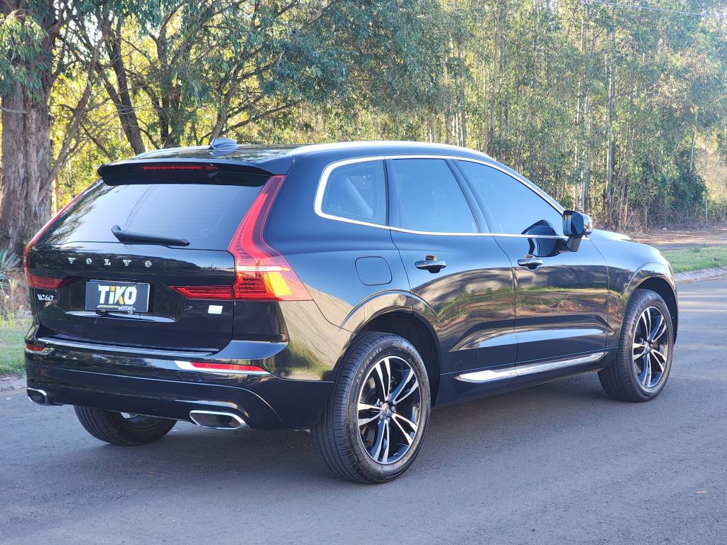 VOLVO XC60 - Foto