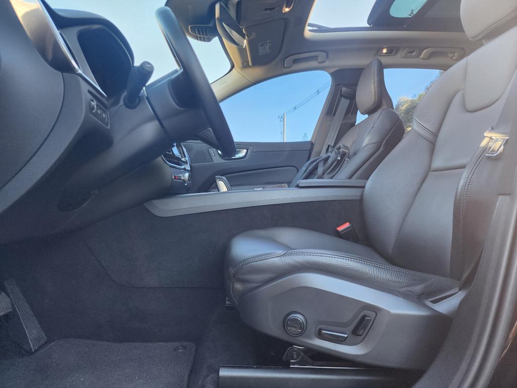 VOLVO XC60 - Foto