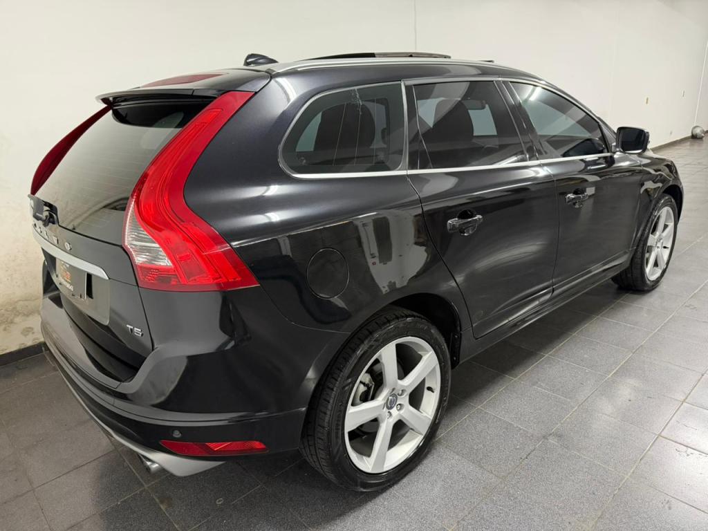 VOLVO XC60 - Foto