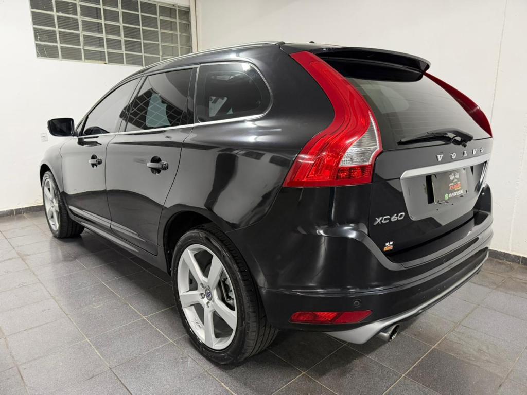 VOLVO XC60 - Foto
