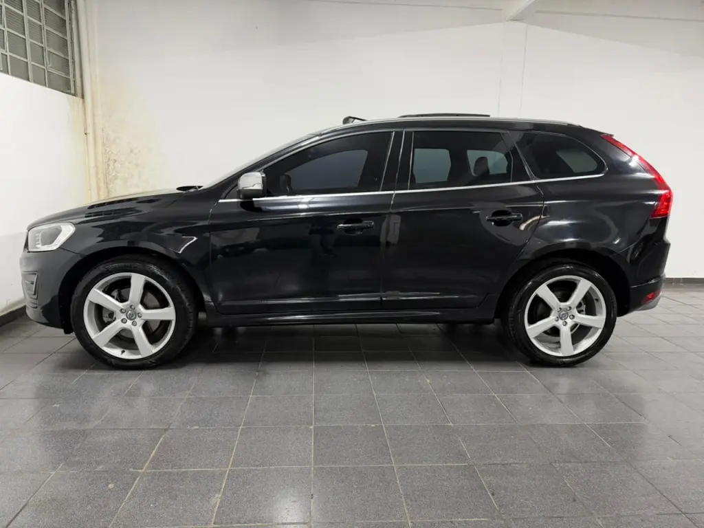 VOLVO XC60 - Foto