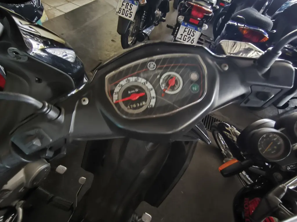 YAMAHA Crypton - Foto